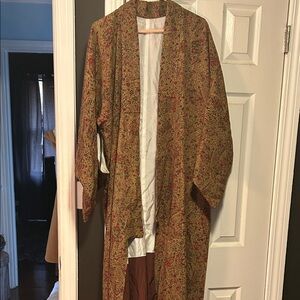 Floral Patterned Kimono Robe